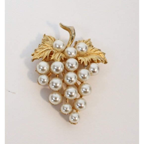 Vintage Faux Pearl Collection Brooch & Pendant - Picture 4 of 5